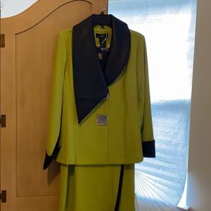 Woman’s size 12 dress suit.